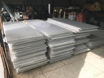 Polycarbonaat platen te koop – NIEUW  beschikbaar voor biedingen
