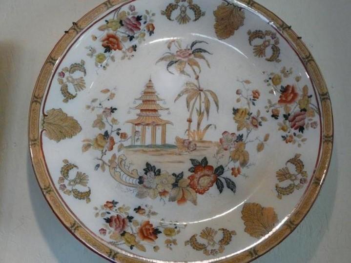 Regout schotel, vesta, groot model, Antiek en Kunst, Antiek | Keramiek en Aardewerk, Ophalen of Verzenden