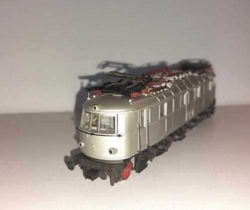 Marklin H0 3667/2 - Dig elek locomotief E18 Metall-Edition, Hobby en Vrije tijd, Modeltreinen | H0, Zo goed als nieuw, Locomotief