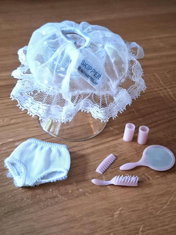 Barbie Skipper Under Pretties # 1900*1965 [Origineel |Japan], Verzamelen, Poppen, Gebruikt, Kleertjes, Ophalen of Verzenden