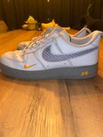 Grijze nike airforce 1, Kleding | Heren, Schoenen, Overige kleuren, NIKE, Ophalen of Verzenden, Sneakers of Gympen