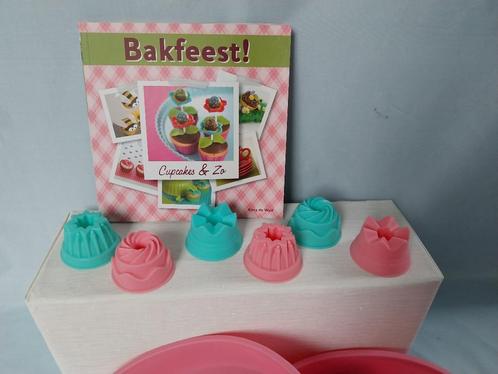 Cup Cake Silicone vormen, Steekvormen, Boekje met recepten, Hobby en Vrije tijd, Taarten en Cupcakes maken, Nieuw, Bakvorm, Taarten of Cupcakes
