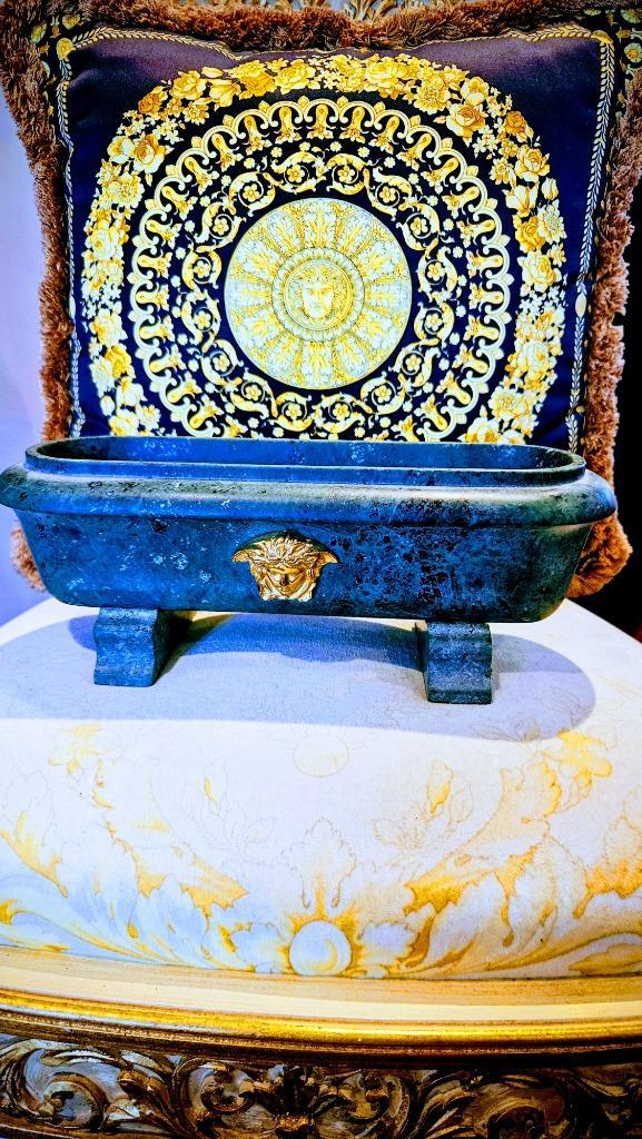Versace Sarcophagi Marble "Designed by Gianni Versace", Antiek en Kunst, Kunst | Designobjecten, Ophalen of Verzenden