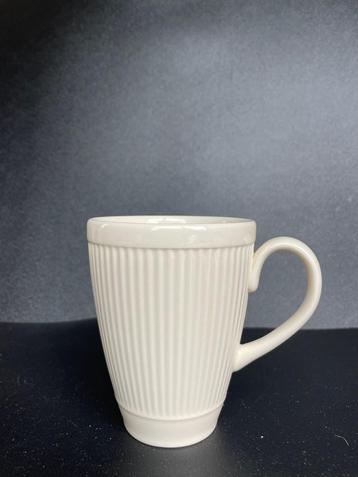 Wedgwood WINDSOR mok in goede staat beschikbaar voor biedingen