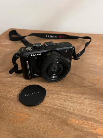Lumix GF 1 & Lumix G 20mm f1.7 asph beschikbaar voor biedingen