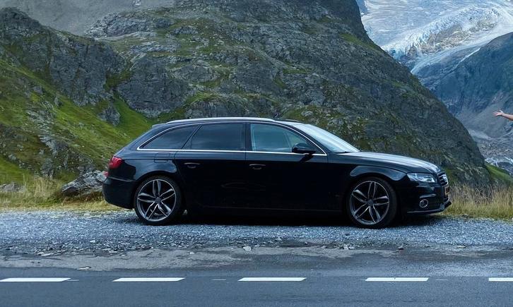 Audi A4 2.0 TDI 105KW Avant Multitronic 2011 Zwart, Auto's, Audi, Particulier, A4, ABS, Airbags, Airconditioning, Alarm, Bluetooth