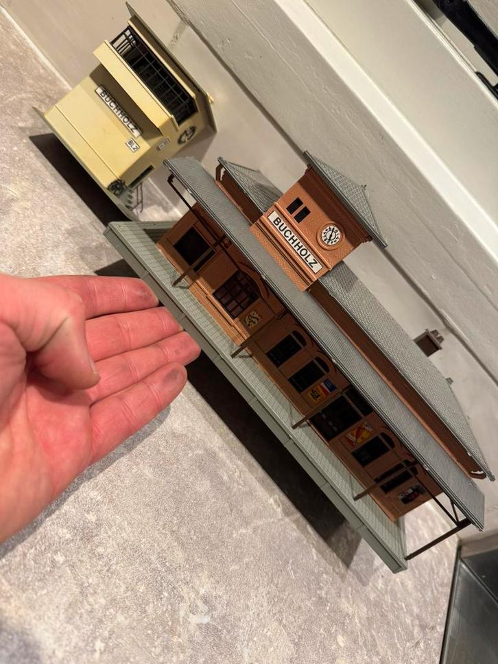 Station met seinhuis H0, Hobby en Vrije tijd, Modeltreinen | H0, Gebruikt, Brug, Tunnel of Gebouw, Gelijkstroom of Wisselstroom