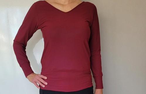Studio Anneloes top XS Travelstof Wijnrood Bordeaux rood, Kleding | Dames, Tops, Zo goed als nieuw, Maat 34 (XS) of kleiner, Rood