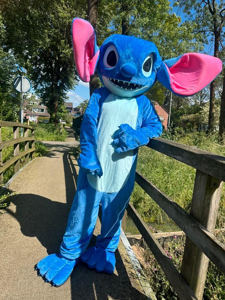 Stitch mascotte kinderfeestje huren, Hobby en Vrije tijd, Feestartikelen | Verhuur, Ophalen of Verzenden