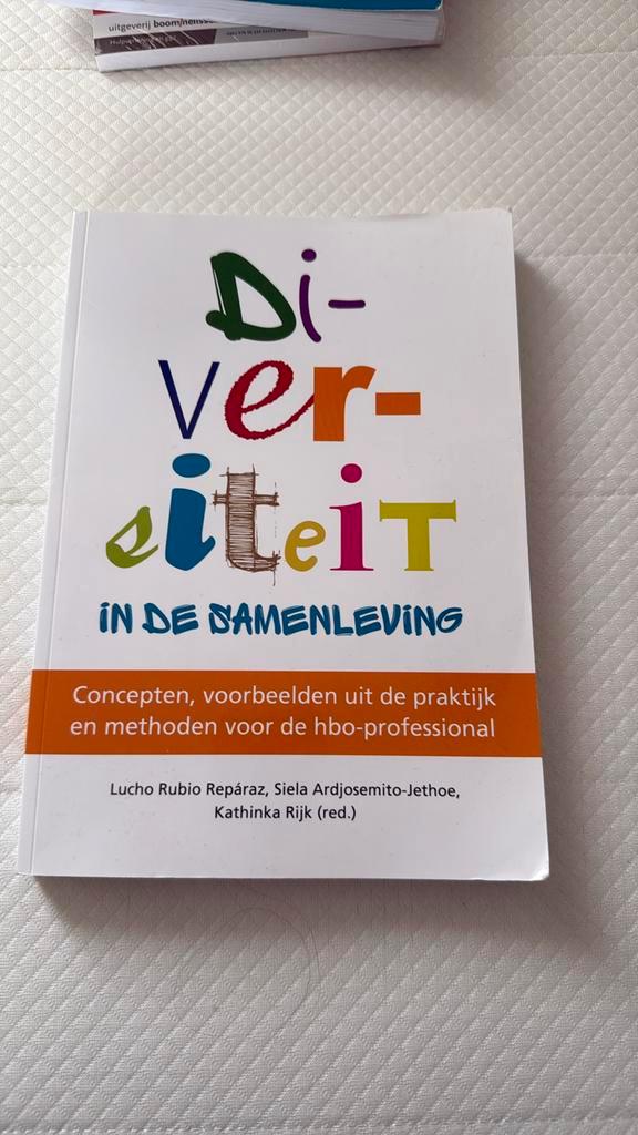 Diversiteit in de samenleving, Boeken, Schoolboeken, Zo goed als nieuw, Nederlands, Overige niveaus, Ophalen of Verzenden