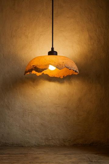 Handmade Ceramic Pendant Light –Rustic Leaf Design, 2027 cm beschikbaar voor biedingen