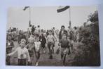 hoek van holland fotoglanskaart vakantievreugd aan zeer 1959, Verzenden, 1940 tot 1960, Gelopen, Zuid-Holland