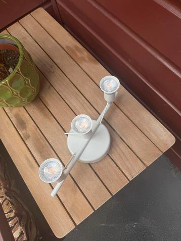 Ikea toss plafondlamp beschikbaar voor biedingen