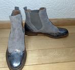 Carmens Chelsea enkellaarzen maat 39 grijs zilver suede leer, Verzenden, Lage of Enkellaarzen, Zo goed als nieuw, Carmens