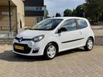 Renault Twingo 1.2 16V Parisienne [ aircoaudio, nw APK ], Auto's, Renault, Voorwielaandrijving, Gebruikt, Zwart, 4 cilinders