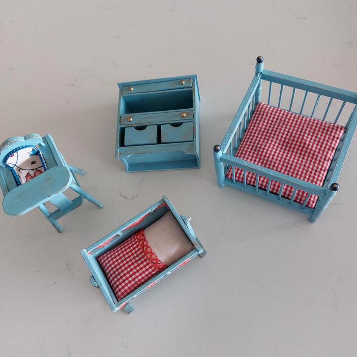 Te Koop zgan Houten Poppenhuis Set 1/12 nu 20.00 Weesp, Verzamelen, Poppenhuizen en Toebehoren, Zo goed als nieuw, Poppenhuis