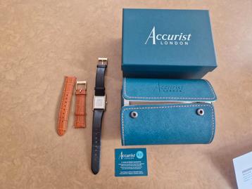 Accurist Tank horloge met extra bandje. Zo goed als nieuw! beschikbaar voor biedingen