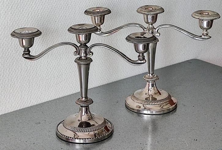 Verzilverde kandelaars, met drie armen, Antiek en Kunst, Antiek | Kandelaars, Ophalen of Verzenden
