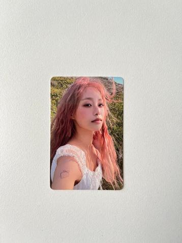 LOONA chuu howl photocard  beschikbaar voor biedingen