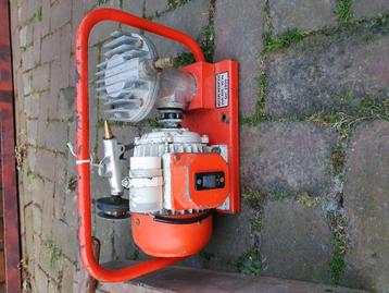 Antieke leger compressor/ militaria beschikbaar voor biedingen