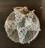 Grote rotan vergrijsde ster met houten decoratie, Ophalen, Zo goed als nieuw