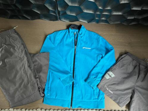 Babolat - set tenniskleding - jas / broek / short - maat 140, Kinderen en Baby's, Kinderkleding | Maat 140, Zo goed als nieuw