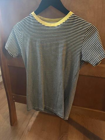 T-shirt mt S beschikbaar voor biedingen