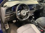 Volkswagen T-ROC R 4Motion 300PK!|Pano|AK|ACC!, Auto's, Automaat, Gebruikt, Zwart, Blauw