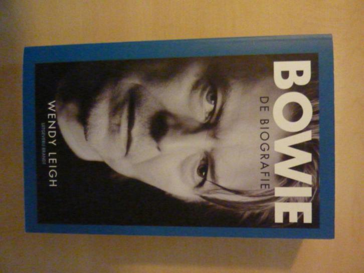 Wendy Leigh - Bowie de biografie, Boeken, Biografieën, Zo goed als nieuw, Sport, Verzenden
