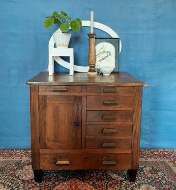 Vintage brocante houten kastje met lades, ladekastje, kast beschikbaar voor biedingen