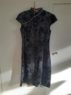 Mooi Chinees Jurkje, Zwart, Ophalen of Verzenden, Zo goed als nieuw, Knielengte