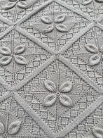 Gebreid deken woondeken kleed sprei, Huis en Inrichting, Slaapkamer | Beddengoed, Gebruikt, Beige, Tweepersoons, Ophalen of Verzenden