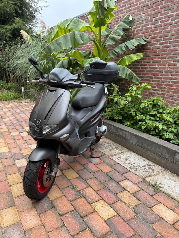 Gillera Runner DD SP PRO Editie Orgineel!, Fietsen en Brommers, Brommeronderdelen | Scooters, Zo goed als nieuw, Piaggio, Uitlaat