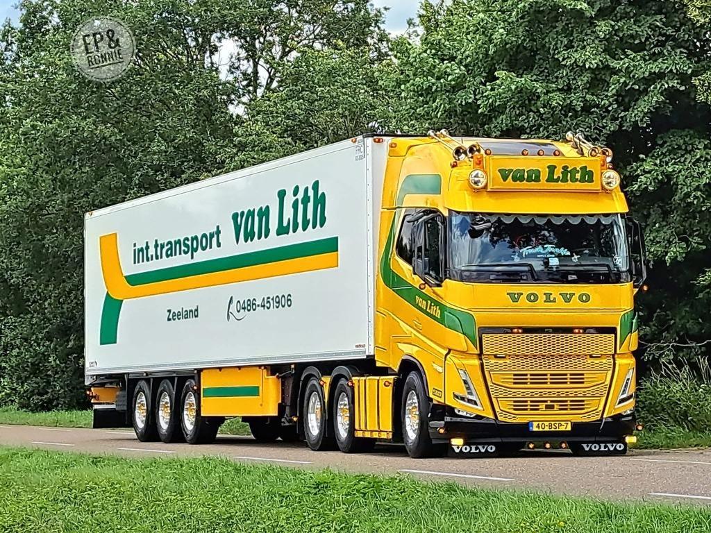 5） WSI INT-VEEN VOLVO FH2 Globetrotter Koel Oplegger