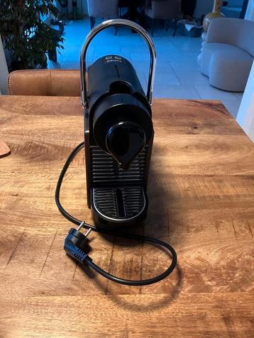 Nespresso Krups XN304 esspresso machines beschikbaar voor biedingen