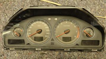 Volvo V70 S60 Instrumentenpaneel Tellerbak beschikbaar voor biedingen