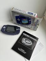 Gameboy Advance paars (GBA indigio) compleet in doos, Spelcomputers en Games, Spelcomputers | Nintendo Game Boy, Ophalen, Gebruikt