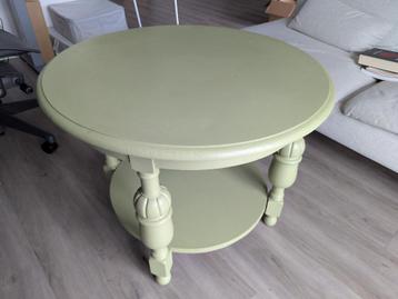 Green coffee table beschikbaar voor biedingen