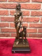 licht erotisch bronzen beeld, Cleopatra met jachtluipaard, Antiek en Kunst, Ophalen of Verzenden