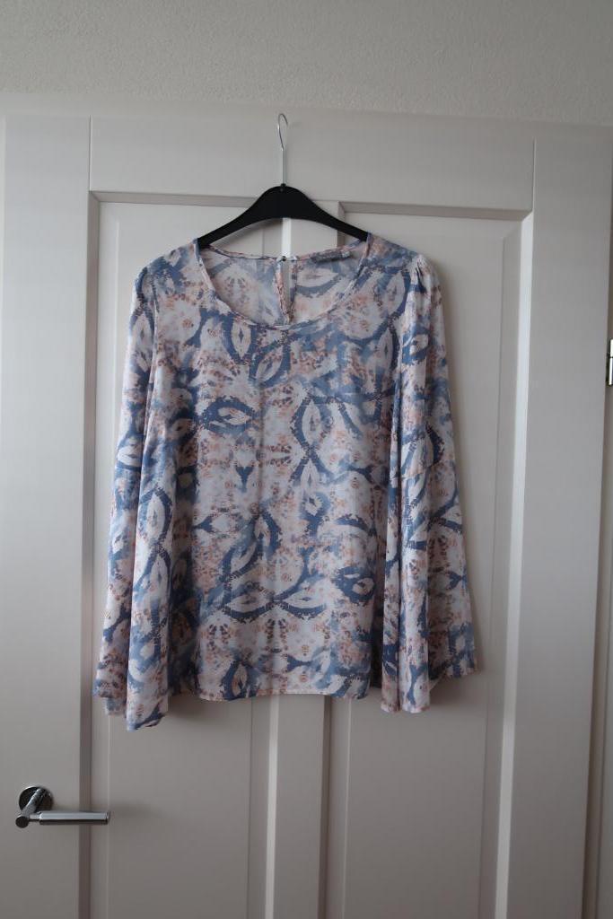 Vlotte zomerse blouse wit/blauw/roze merk Geisha maat XL 42, Kleding | Dames, Blouses en Tunieken, Zo goed als nieuw, Maat 42/44 (L)