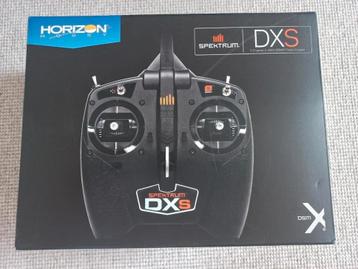 Spektrum DXS 7-kanaals zender met AR410 ontvanger beschikbaar voor biedingen