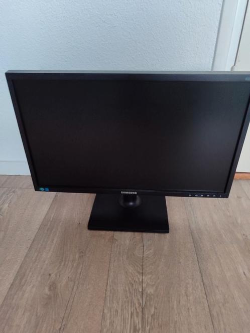 Samsung monitor 22 inch z.g.a.n., Computers en Software, Monitoren, Zo goed als nieuw, 60 Hz of minder, HDMI, LED, Ophalen of Verzenden
