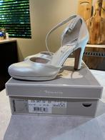 Tamaris trouw pumps, Ophalen of Verzenden, Zo goed als nieuw, Schoenen