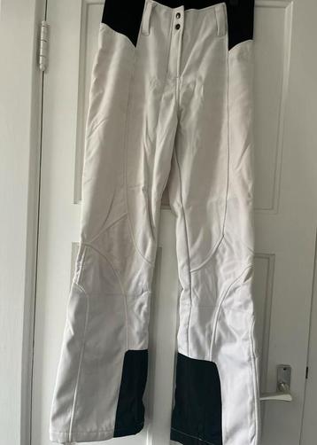 Mooie witte Falcon Skibroek! ️️ beschikbaar voor biedingen