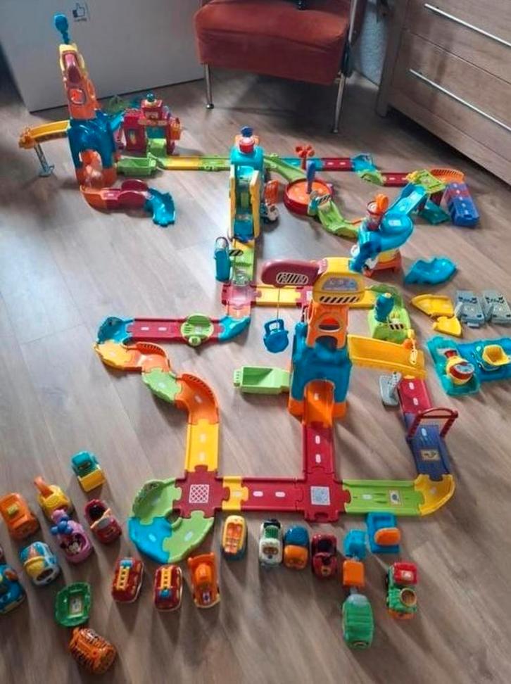 Vtech Toet toet auto's en toet toet baan, Kinderen en Baby's, Speelgoed | Vtech, Ophalen of Verzenden