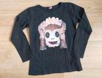 Zgan! Leuk zwarte emoticon longsleeve van Dopodopo! Mt 128, Kinderen en Baby's, Kinderkleding | Maat 128, Meisje, Ophalen of Verzenden