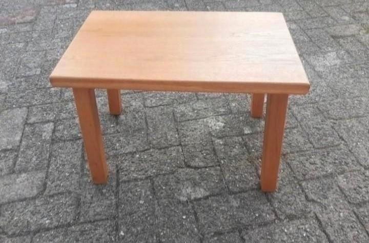 Houten bijzettafel, Huis en Inrichting, Tafels | Bijzettafels, Gebruikt, Rechthoekig, Ophalen of Verzenden