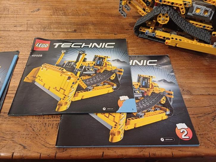 Lego Bulldozer Technic 42028, Kinderen en Baby's, Speelgoed | Duplo en Lego, Zo goed als nieuw, Ophalen of Verzenden