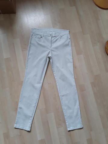 Brax lange broek mt 44 model Shakira beschikbaar voor biedingen