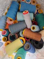 Grote partij diverse kleuren garen, Hobby en Vrije tijd, Naaien en Fournituren, Ophalen of Verzenden, Gebruikt, Garen of Naald(en)